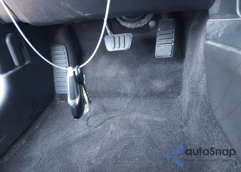 2015 Ford Mustang Ecoboost z USA, uszkodzony, nr VIN 1FA6P8THXF5402518